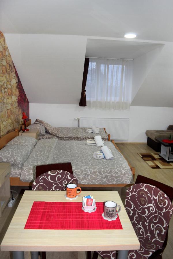 Ferienwohnung Nadja Novi Sad Exterior foto