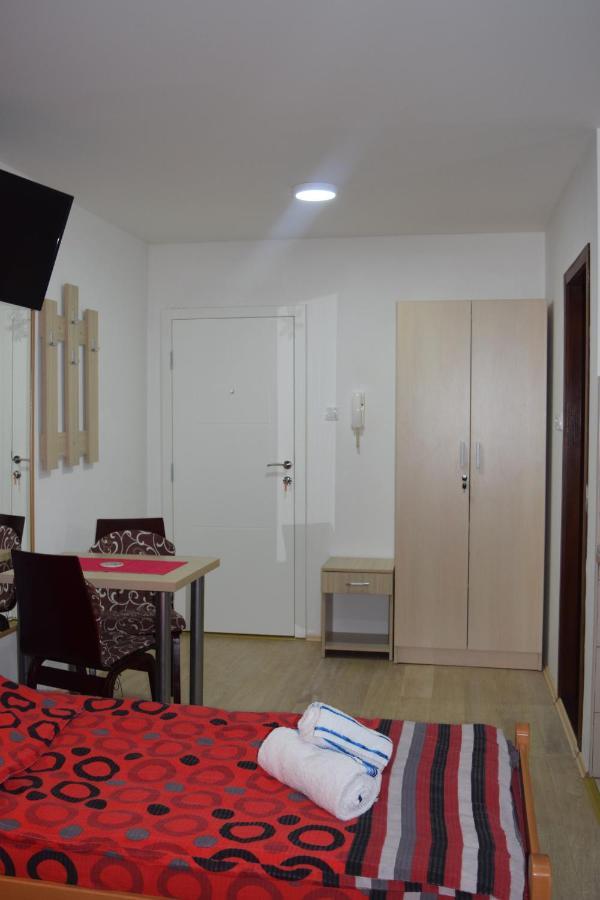 Ferienwohnung Nadja Novi Sad Exterior foto